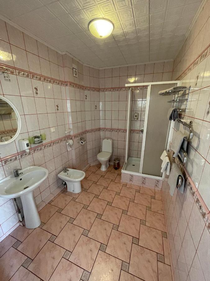 Saules Rati Hotell Daugavpils Exteriör bild